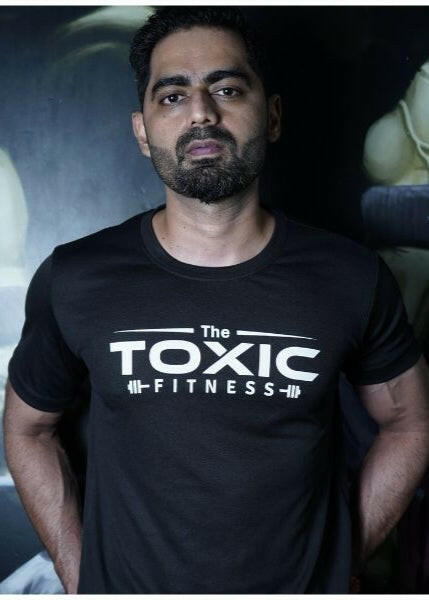Black Gym T-shirt, moisture-wicking, fade proof, round neck by The Toxic Fitness—best sportswear brand India